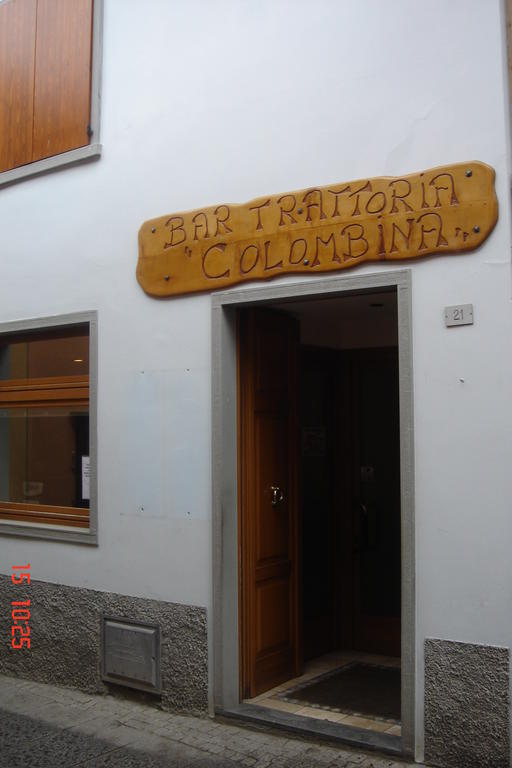 Bar Trattoria Colombina Affittacamere Bossico Luaran gambar